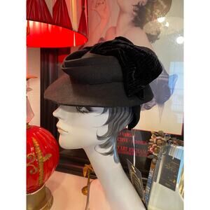 vintage 1930s black felt tilt hat velvet bow El Rita old hollywood film noir